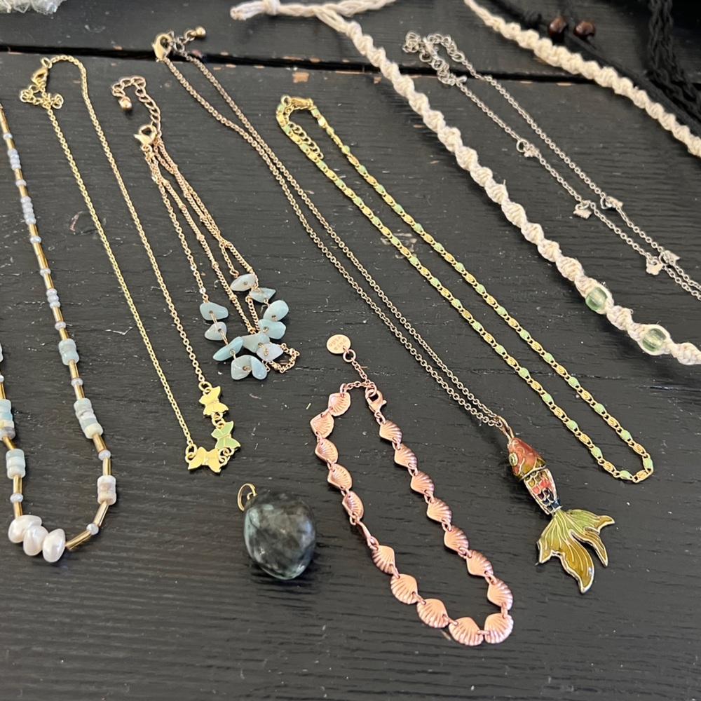 *Stones, Metal, & Beads 14 Pc. Miscellaneous Charm, Bracelet & Necklace Lot - Picture 16 of 16